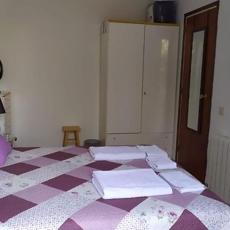 Magnolia, Habitacion Matrimonial Con Bano Uso Privado, En Casa Compartida Appartement Palafrugell Buitenkant foto
